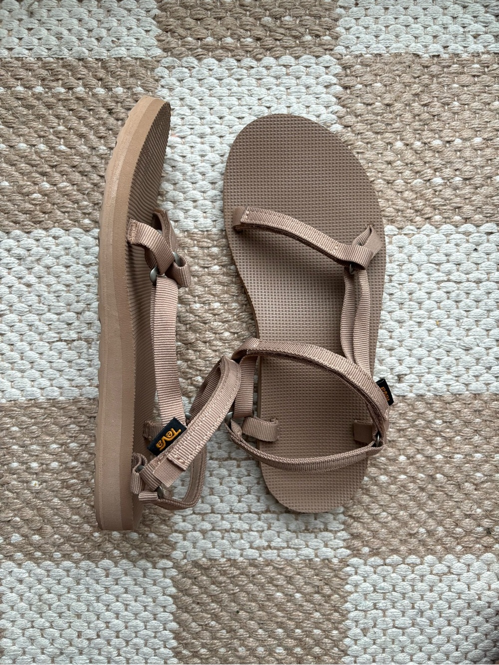 Teva Women's Original Universal Slim Tan Strappy Outdoor Sandals